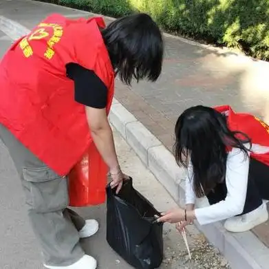 财会学院开展公益卫生劳动暨志愿服务