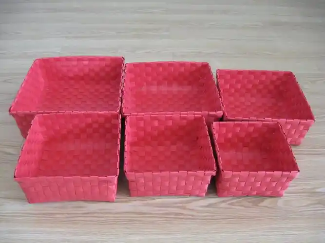 青岛玉菲工艺品厂常年大量生产出口各种环保塑编,草编收纳盒,收纳筐.