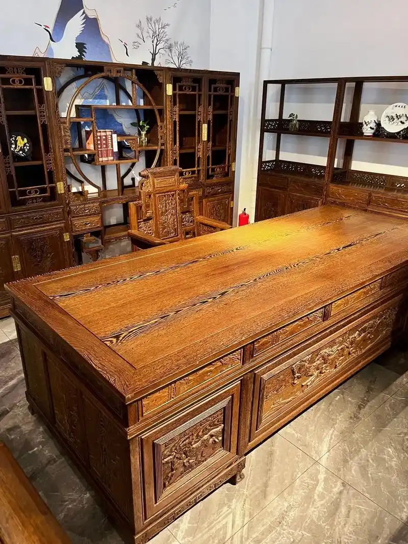 这一款书桌豪华大气,充满王者 - 抖音