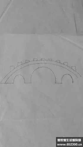 江南水乡的石拱桥简笔画