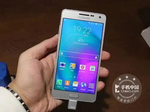 新年特卖 三星galaxy a3常州售1880元