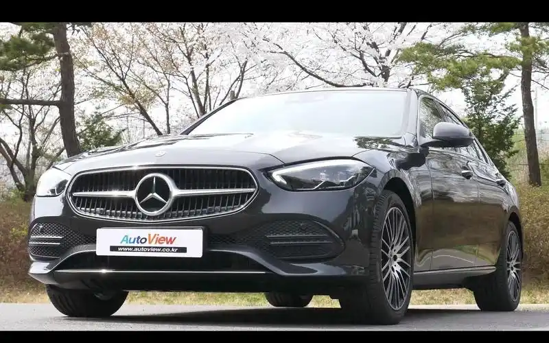 奔驰w206c级c200韩国大叔测评机翻字幕敬请谅解