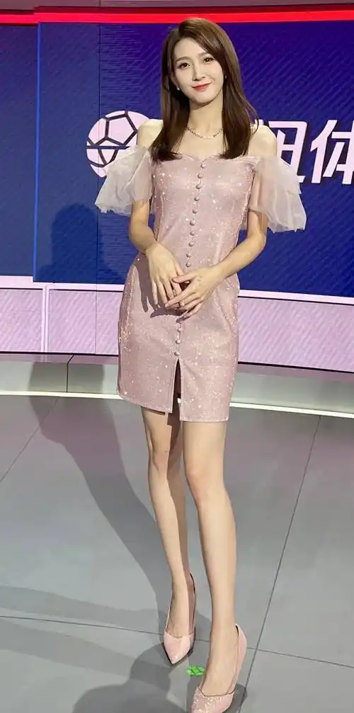 nba女子主播雪儿-1米72大长腿,高挑迷人,神似江疏影_解说_球迷_体育界