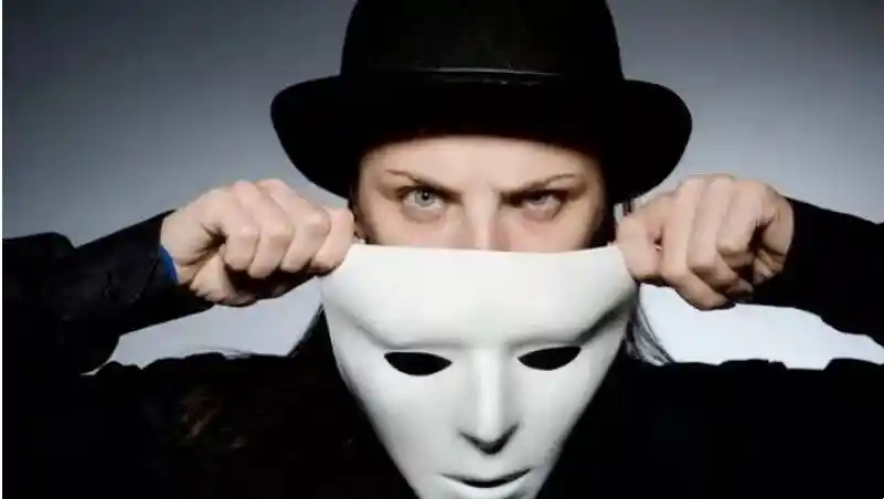 越是虚伪的人越喜欢把这三句话挂在嘴边最好别深交