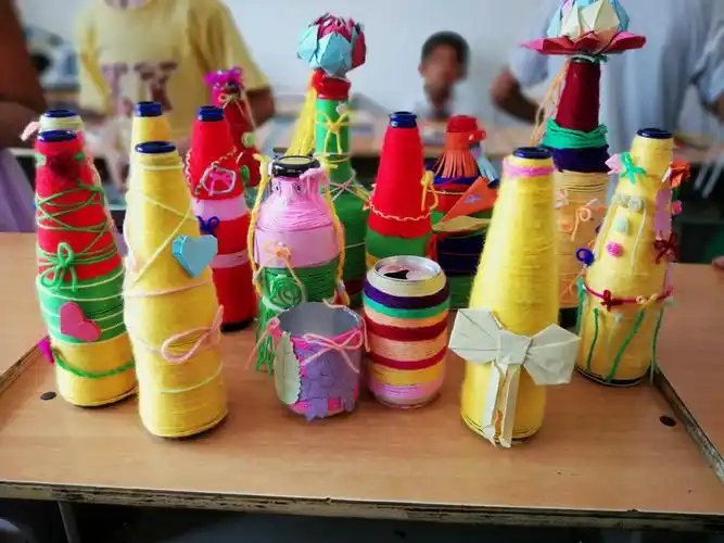 7月24日下午手工制作——【瓶子的新衣】