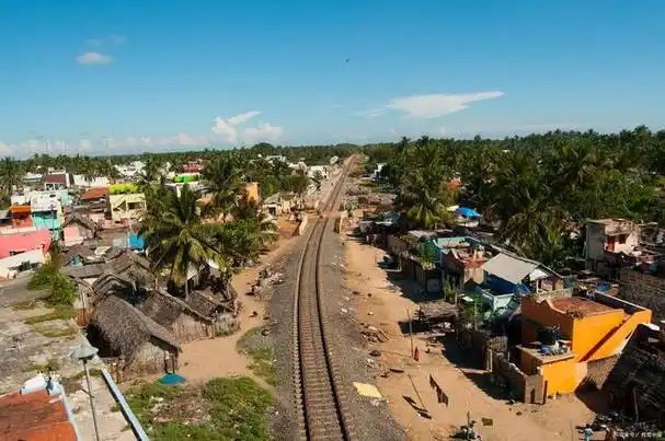 这是非洲西部一个有着丰富历史与文化遗产的国家