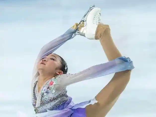13岁花滑天才少女崛起,冬奥会冲冠增添新利器|单人滑|花样滑冰_网易