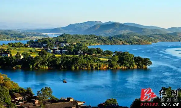 祁阳:"河长制"绘出"河畅水清岸绿景美"