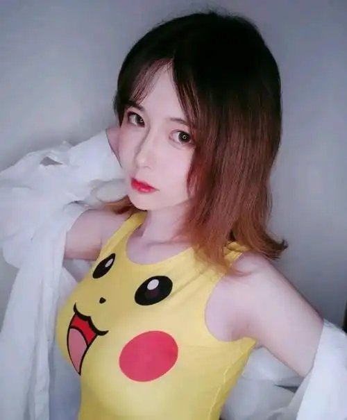 女装大佬的秘密到底如何克服缺陷女人味又是从何而来