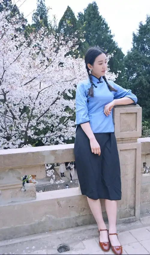 遇见一位娴静的民国女子 不由得产生了一种时光倒流的恍惚感 (5号小姐