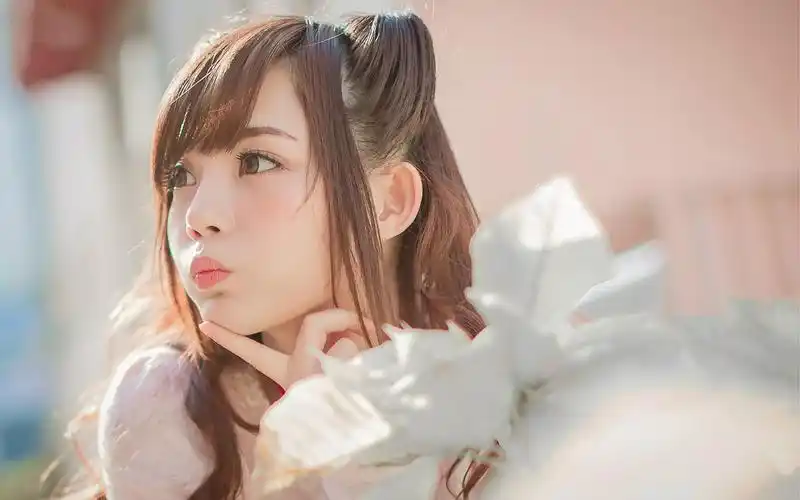 可爱甜美嫩妹子