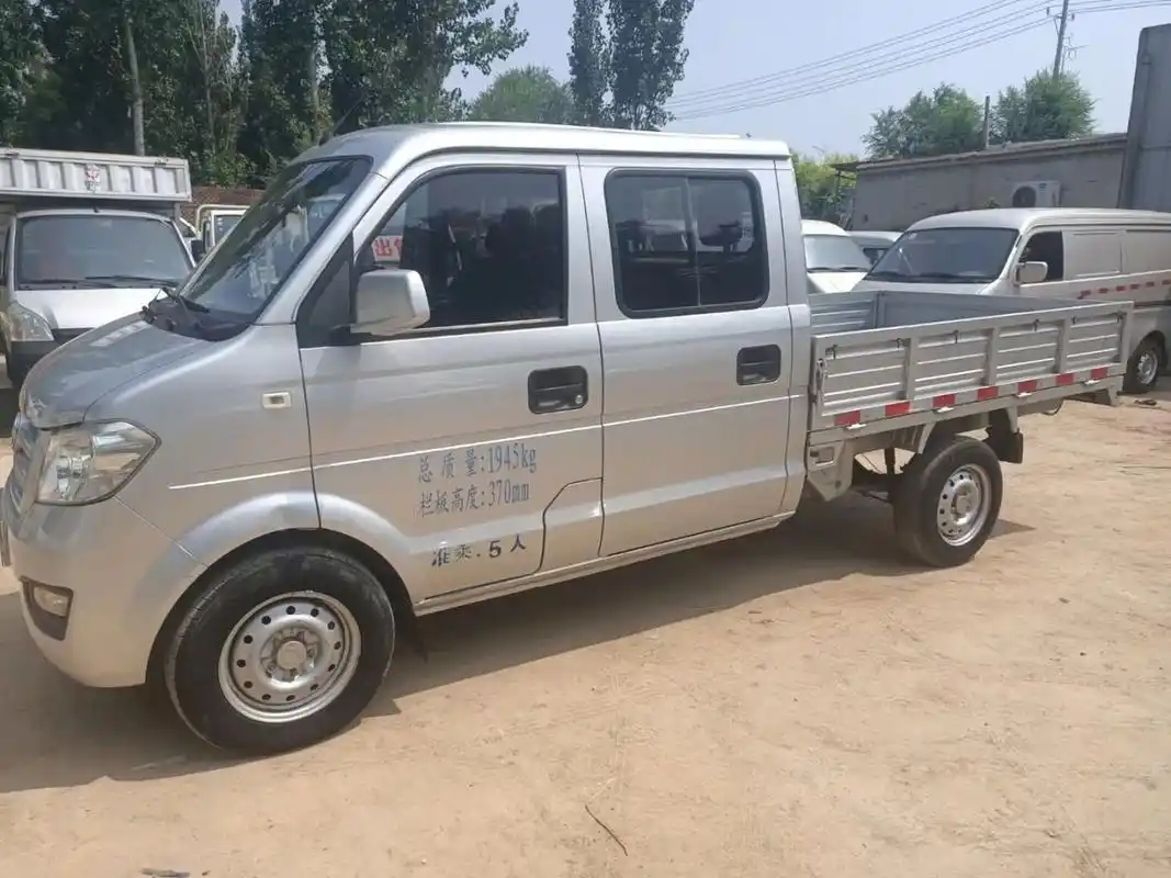 二手货车出售 新到一辆18年6月东风小康c32双排,刚审车买保险,1.