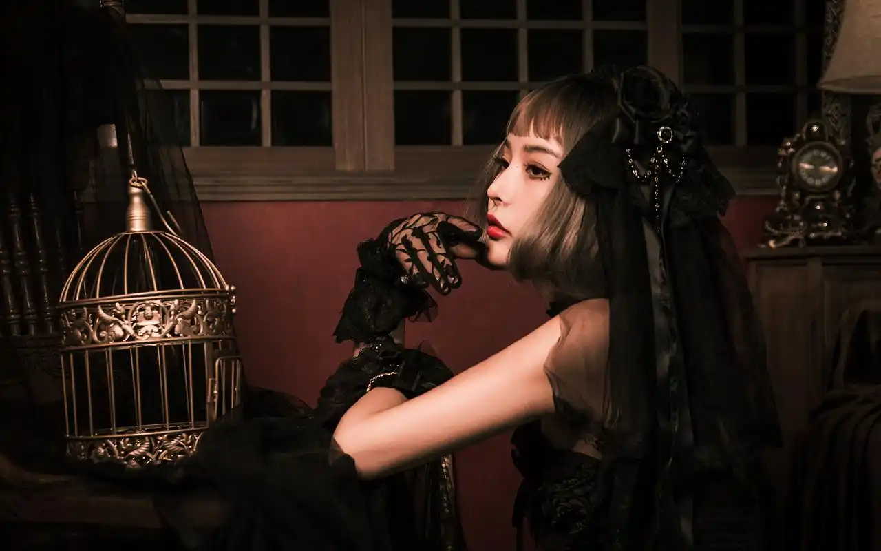 性感冷艳美女写真桌面壁纸