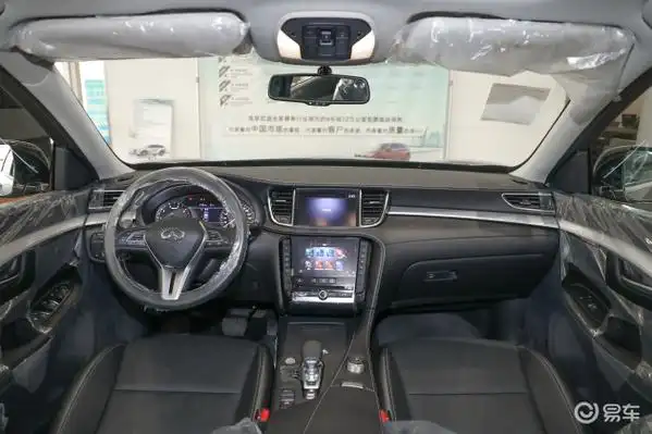当前位置:>易车>英菲尼迪qx50方向盘摘要>摘要详情> 在整车内饰方面上