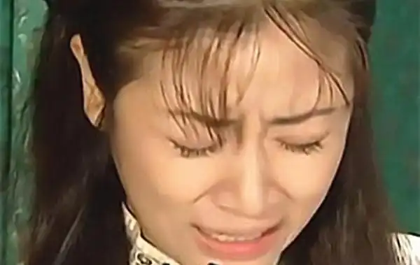 还珠格格:紫薇被夹手指后,第一个喊不是尔康,为什么会是她呢?