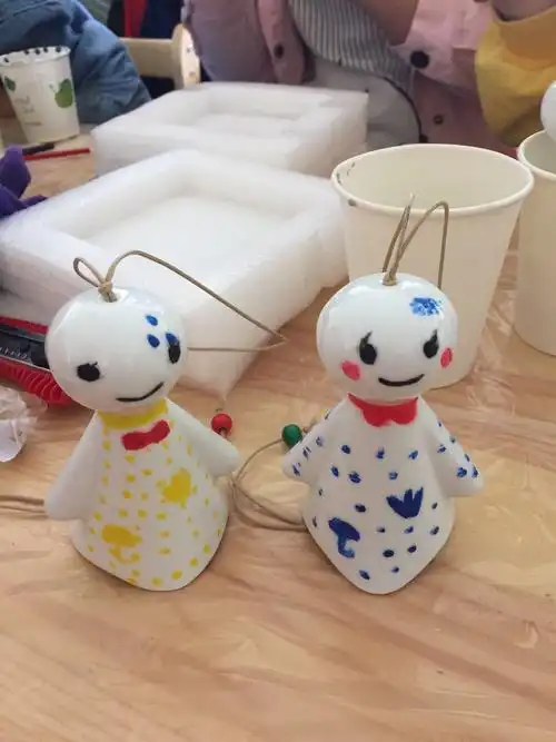 这是我们制作的晴天娃娃