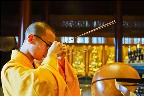 (南京牛首山文化旅游区)图解佛教敬香礼佛的礼仪