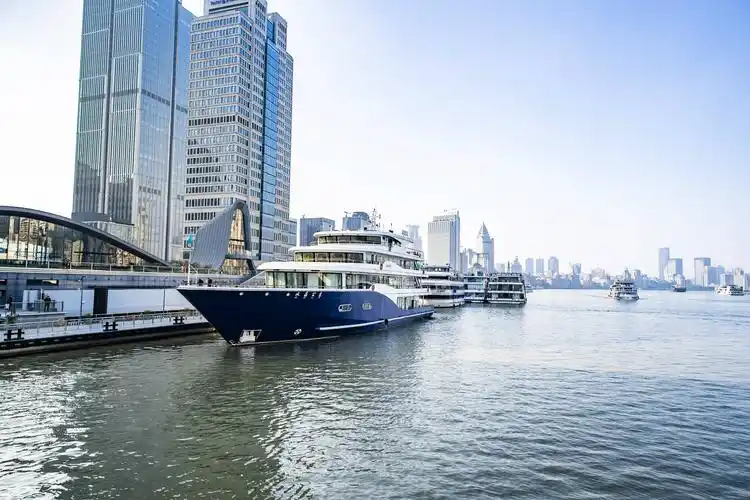 翡翠公主号游船 蓝黛公主号游船 游轮自助餐_黄浦江