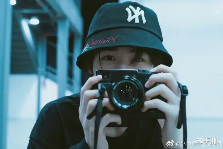 有哪些时代少年团宋亚轩的壁纸或头像吗? - 知乎