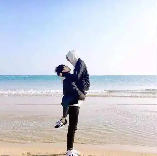 有爱又好玩的情侣照pose合辑,拍婚纱照,秀恩爱都用得着!