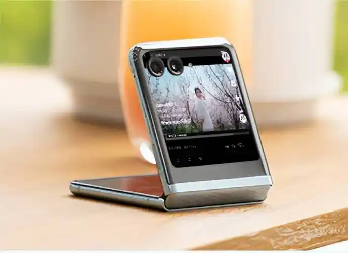 moto razr 40 ultra获年度推荐时尚折叠屏手机_科技_用户_支持