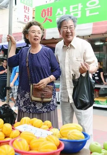 原创国民父亲崔佛岩已80岁与罗文姬是荧幕夫妻现实老伴年轻是大美人