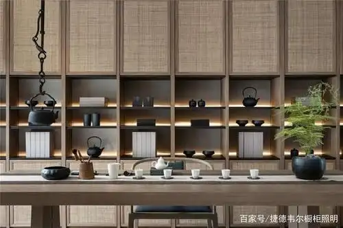 茶室搭配橱柜灯,别有一番韵味