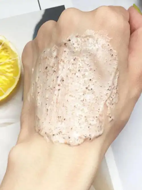 透真烟酰胺身体磨砂膏