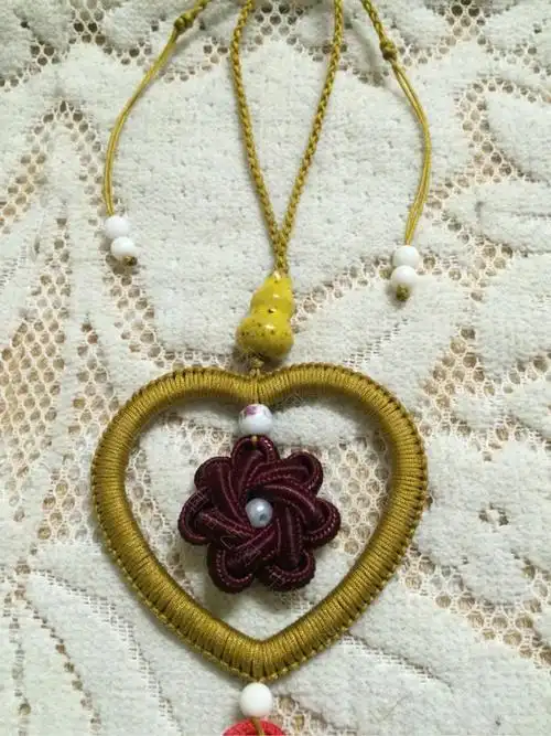 心形挂件 心形,挂件,心形挂件编织方法图解,立体小桃心挂饰编法,心形