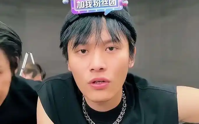 双旦好礼季 #洗地机 #智能洗地机推荐 #吸拖一体机推荐 #疯狂小杨哥