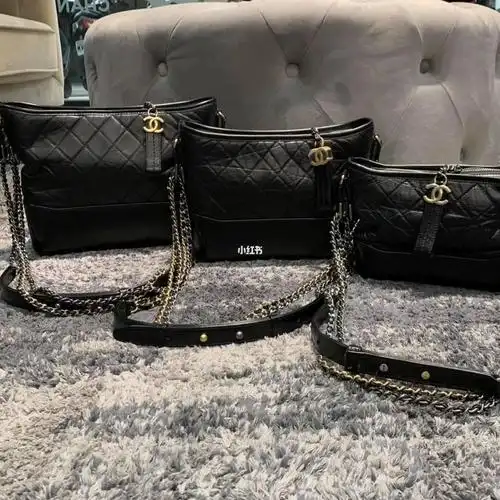 香奈儿chanel gabrielle 流浪包 黑色 中号