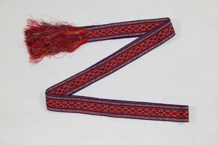 当代施洞苗族花带