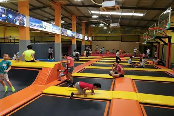 淘气堡厂家_儿童乐园_室内游乐场设备_蹦床厂家-一方游乐厂家_一方