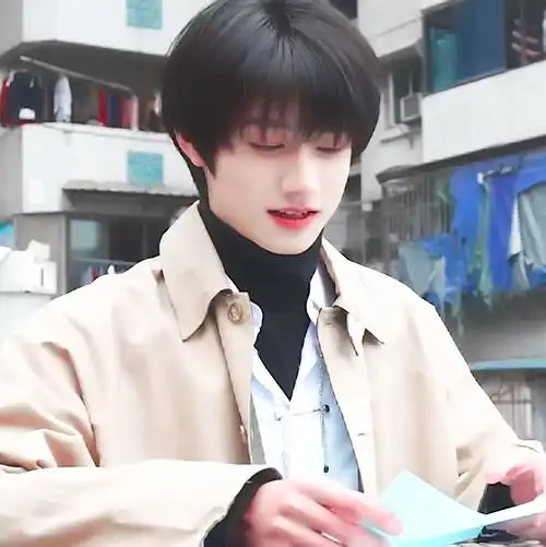 朱志鑫 210221 简介. - 堆糖,美图壁纸兴趣社区