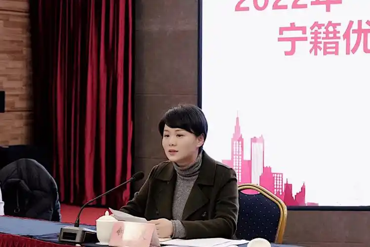 宁德团市委书记钟灵灵▲宁德市委组织部副部长连俊成▲宁德团市委副