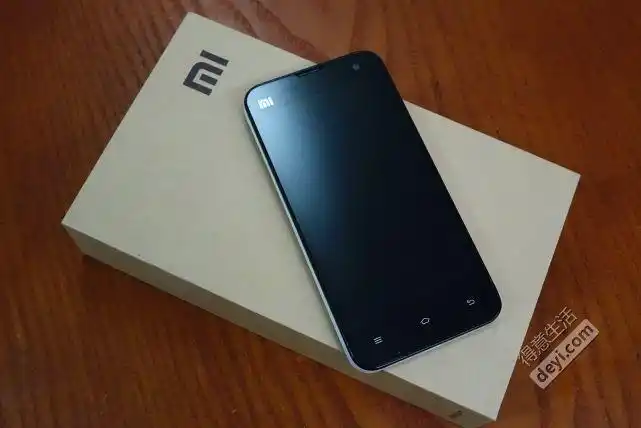 市场 69 (已出)二手小米手机2代32g转让  本人自用一手小米2代32g