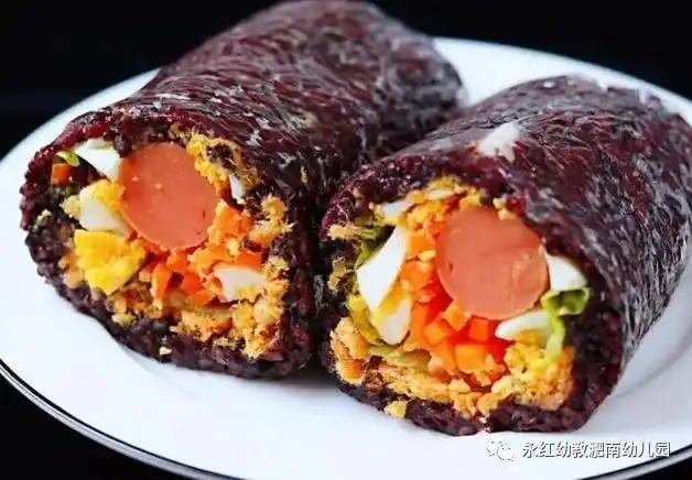 中三班传统美食糯米饭团