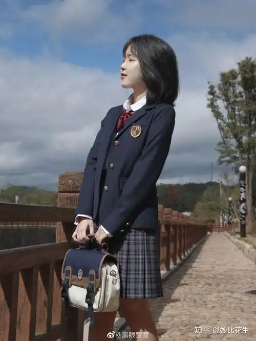 jk制服适合什么样的发型