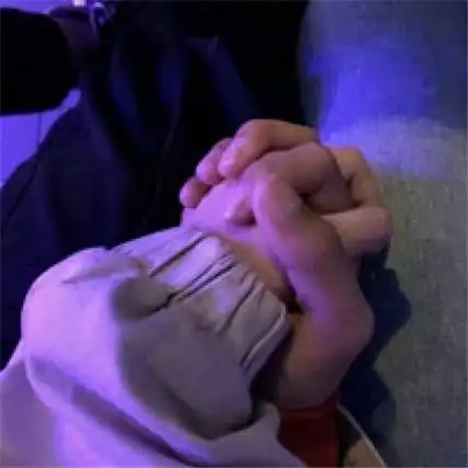 七夕情侣牵手图片大全 2023七夕牵手唯美浪漫图片_ie之家中文网站