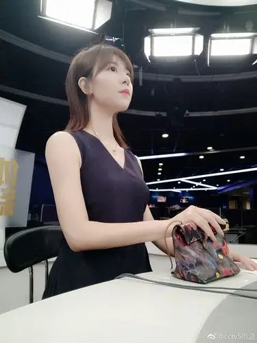 对程雨涵这种主持人简直完全木有抵抗力……有同好么?