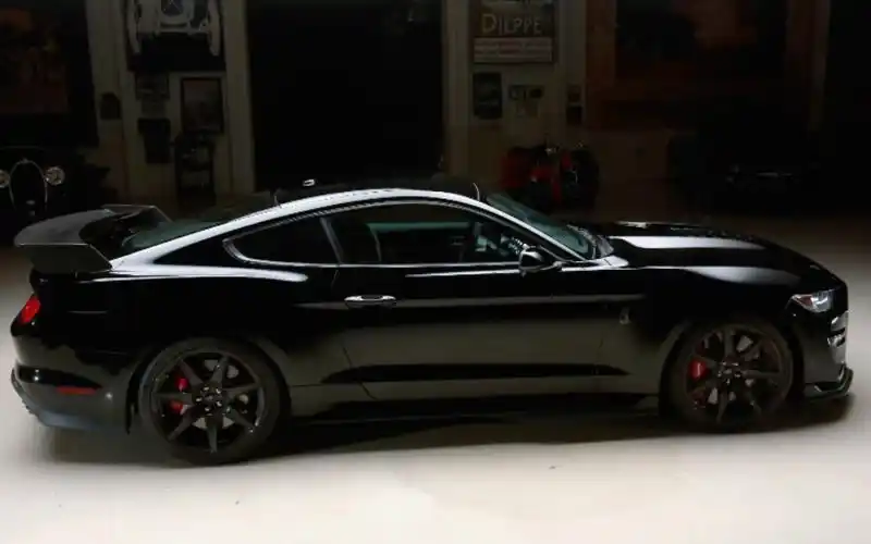 福特野马shelby gt500黑武士高清鉴赏——外观,内饰