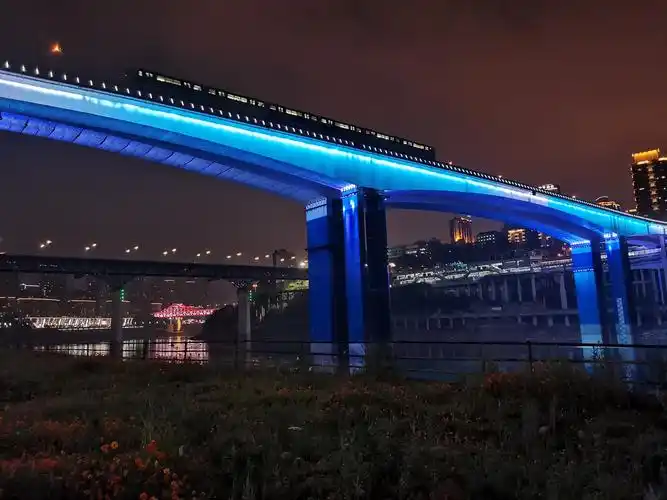 夜游滨江路,坐拥江北城