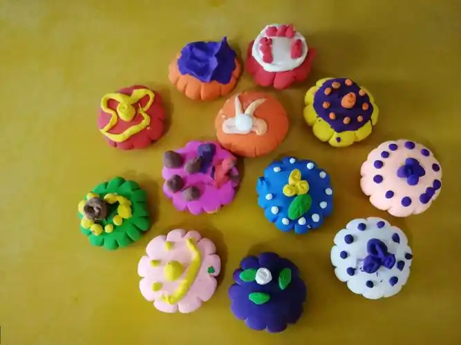 橡皮泥节日手工制作图片大全集的简单介绍,(橡皮泥手工作品图片大全