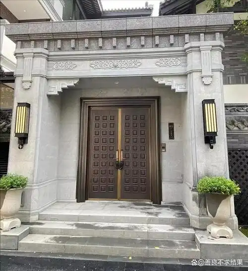 由此可见中国人自古以来对"门面"都十分讲究和重视.