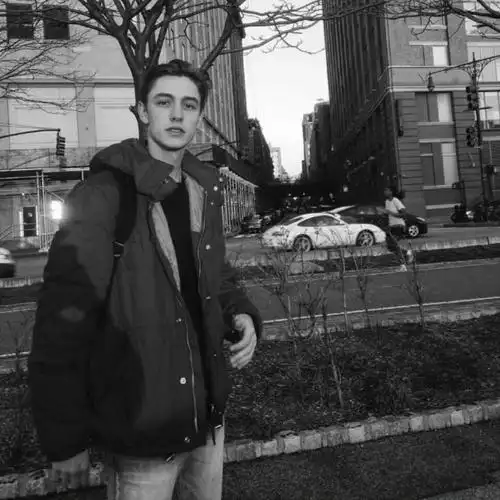 有什么倍感孤独悲凉的头像? - 知乎