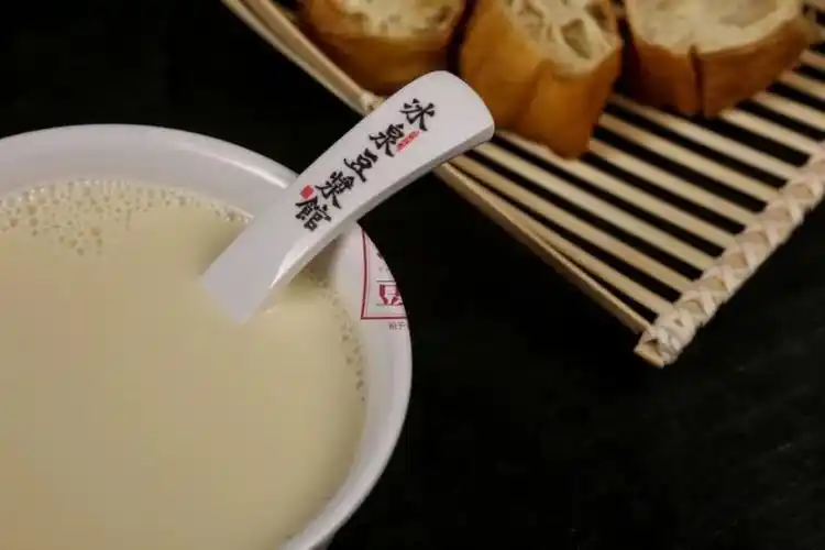 鲜嫩入味 让你深陷其中,不可自拔 "不饮冰泉豆浆,不算到过梧州" 醇