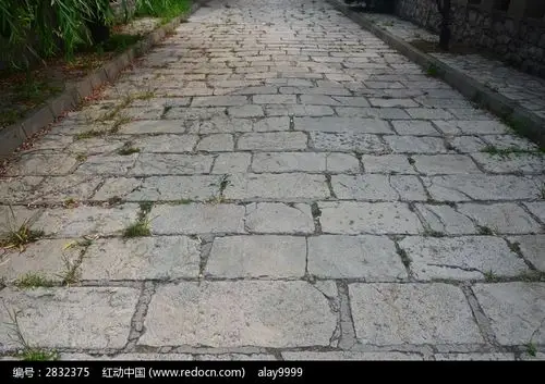 石头地面