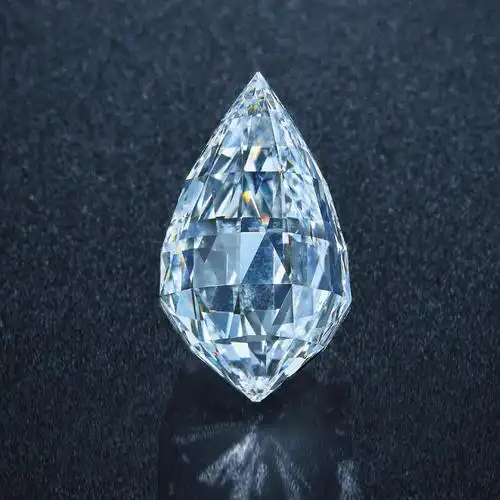 05ct的水滴形 briolette 切割钻石,经 gia 鉴定为 type iia 型钻石