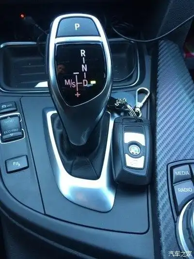 宝马的电子档杆俗称 鸡腿 的档把到底啥来历