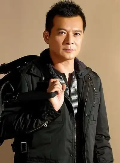 然而,黄日华本人在接受采访时,对此传闻予以了坚决否认.那么,这起传